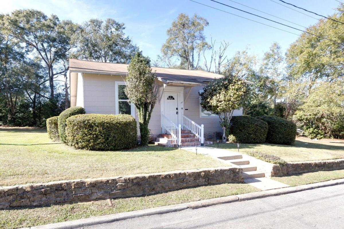 Holiday home Aesthetic 3bd Home, Downtown, Fsu, Games & Yard *