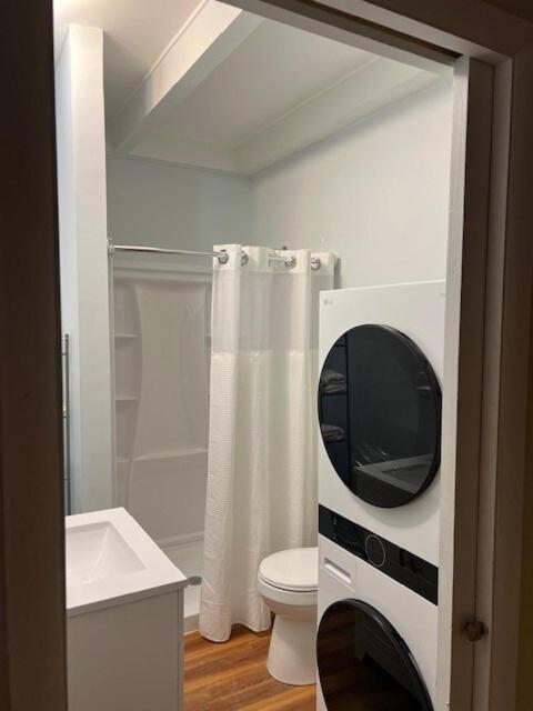 Spacious Comfortable Unit *