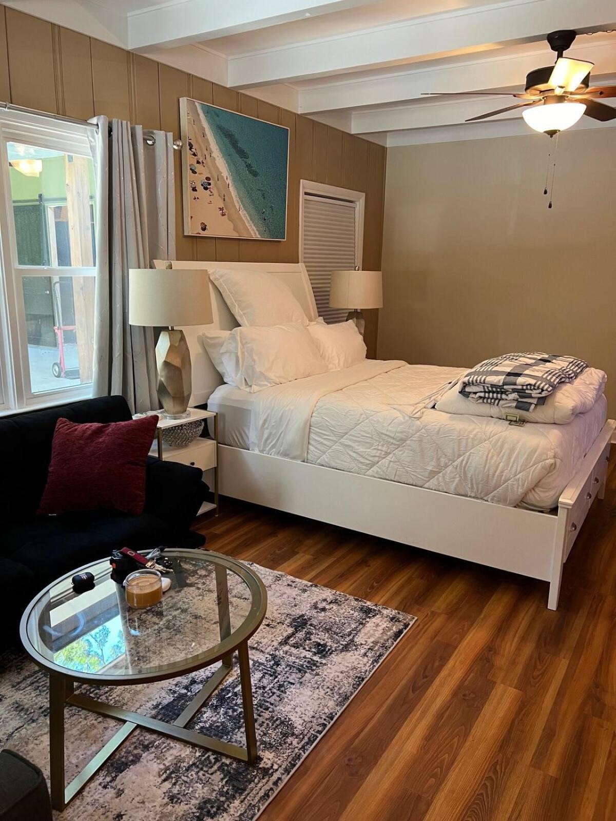 Spacious Comfortable Unit *