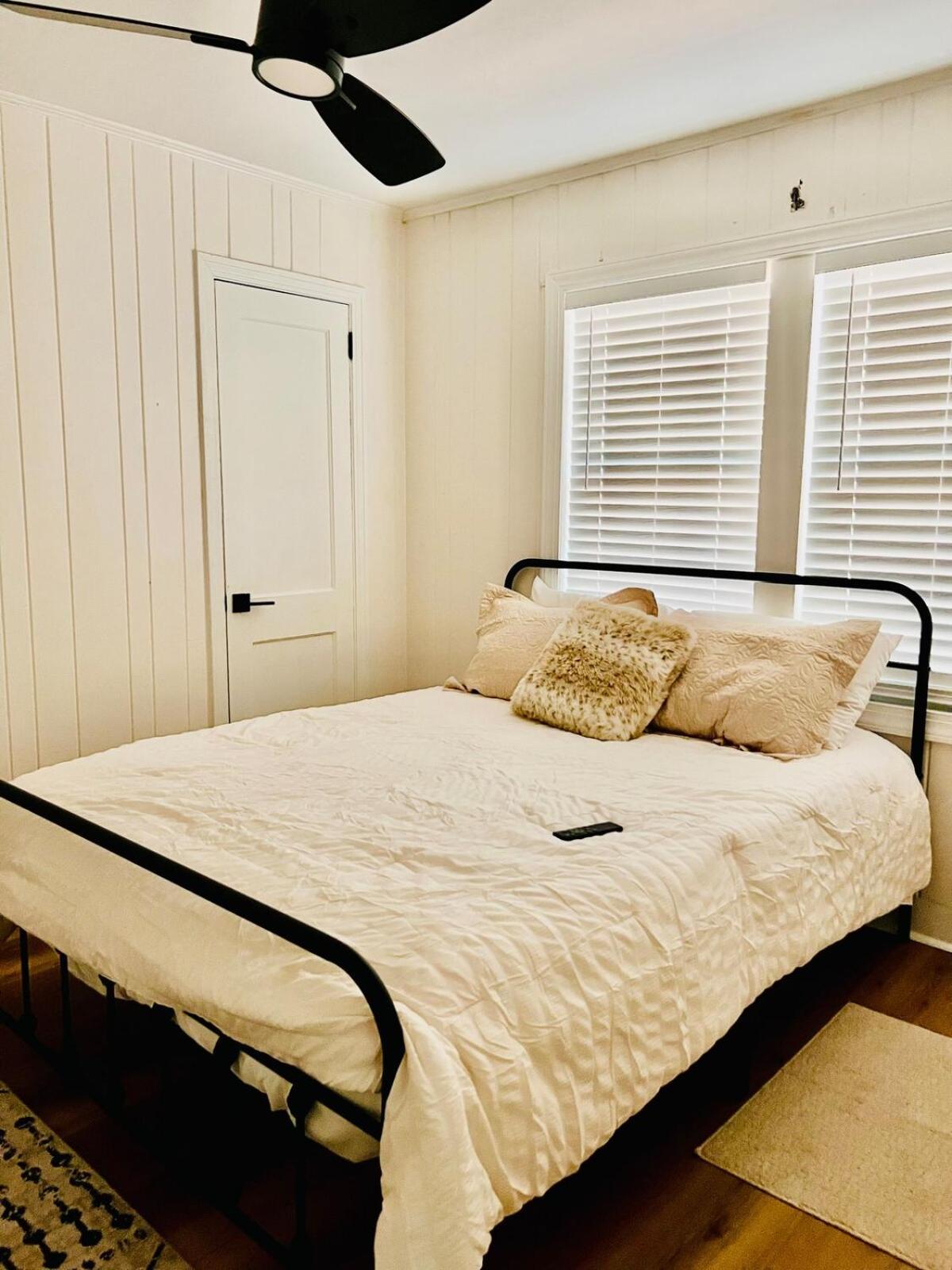 It's A Vibe- Less Than 10mins Capital,hospitals,famu,&fsu Holiday home *