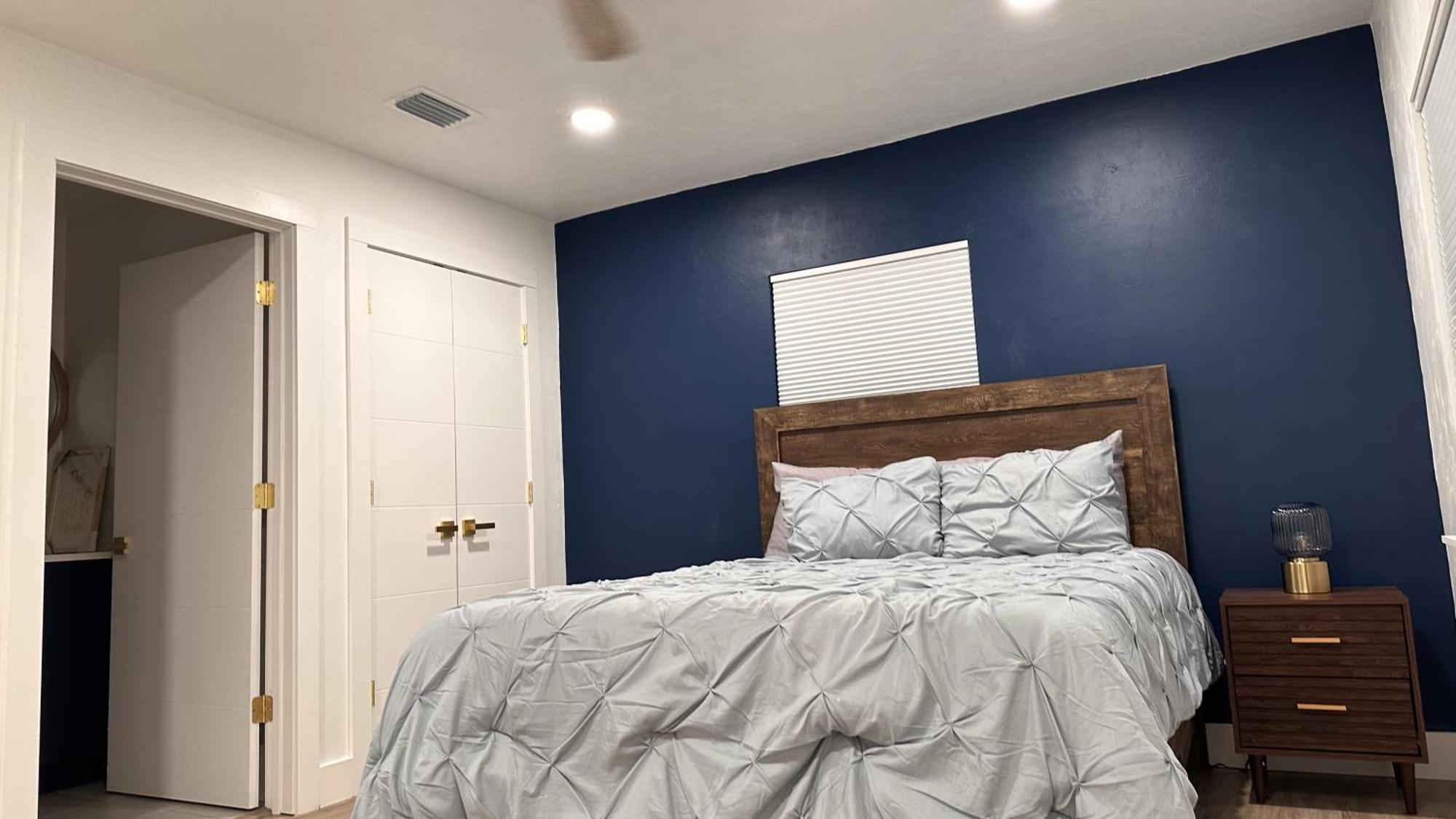 Fully Furnished Executive Housing - Whole House - Manley Manor Aparthotel Tallahassee