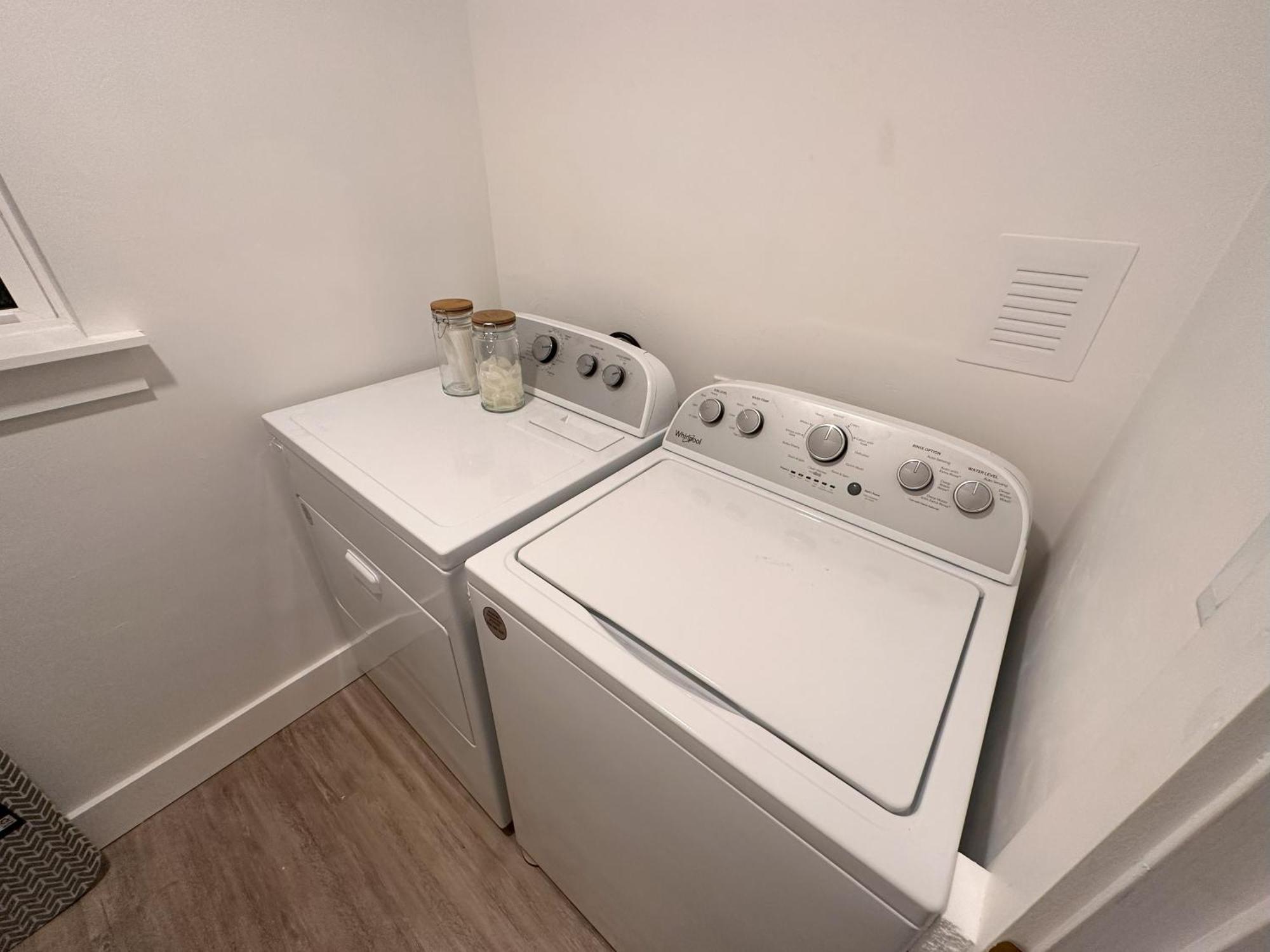 Aparthotel Fully Furnished Executive Housing - Whole House - Manley Manor