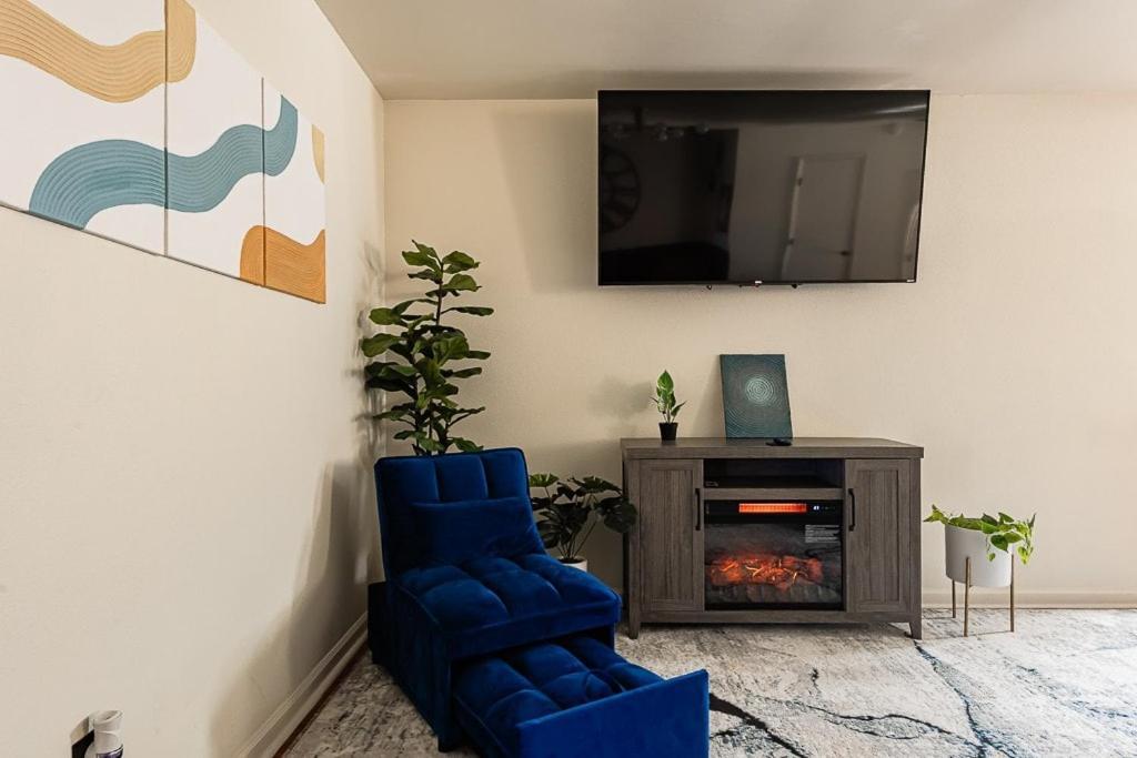 Cozy Townhome Retreat With King Bed Near I-10, Capitol, Fsu & Famu Holiday home Tallahassee