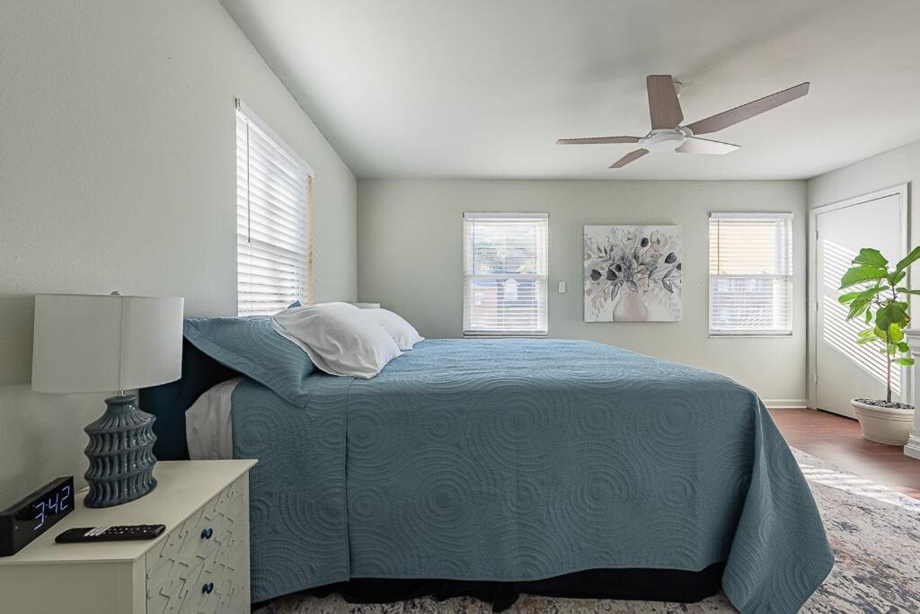 Holiday home Cozy Townhome Retreat With King Bed Near I-10, Capitol, Fsu & Famu