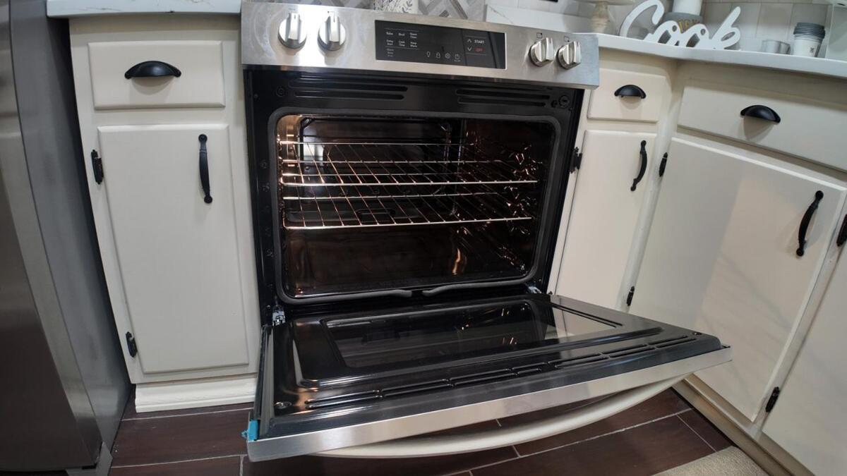 Cozy Townhome Retreat With King Bed Near I-10, Capitol, Fsu & Famu Tallahassee