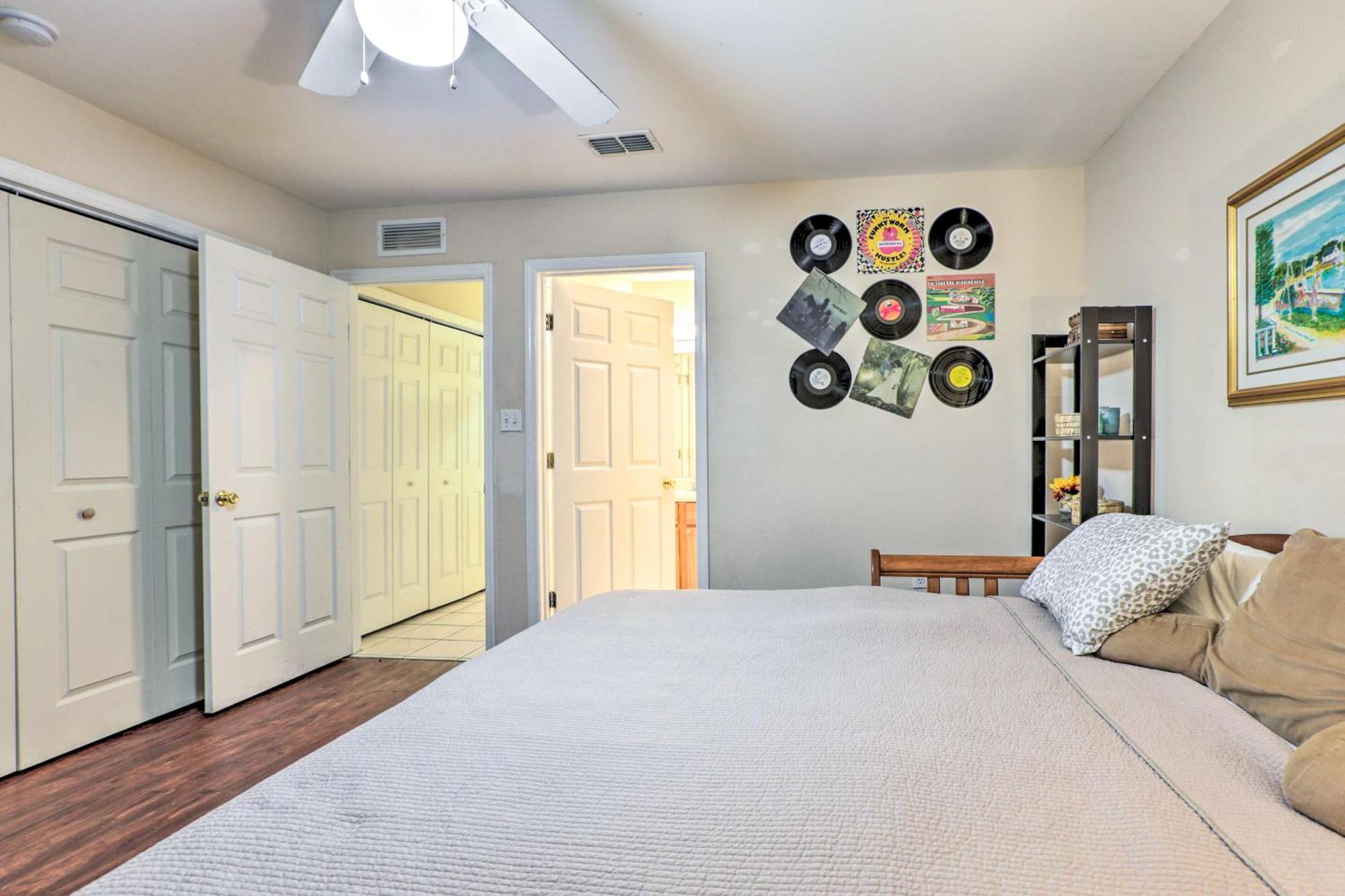Townhome 4 Mi To College Town! Tallahassee
