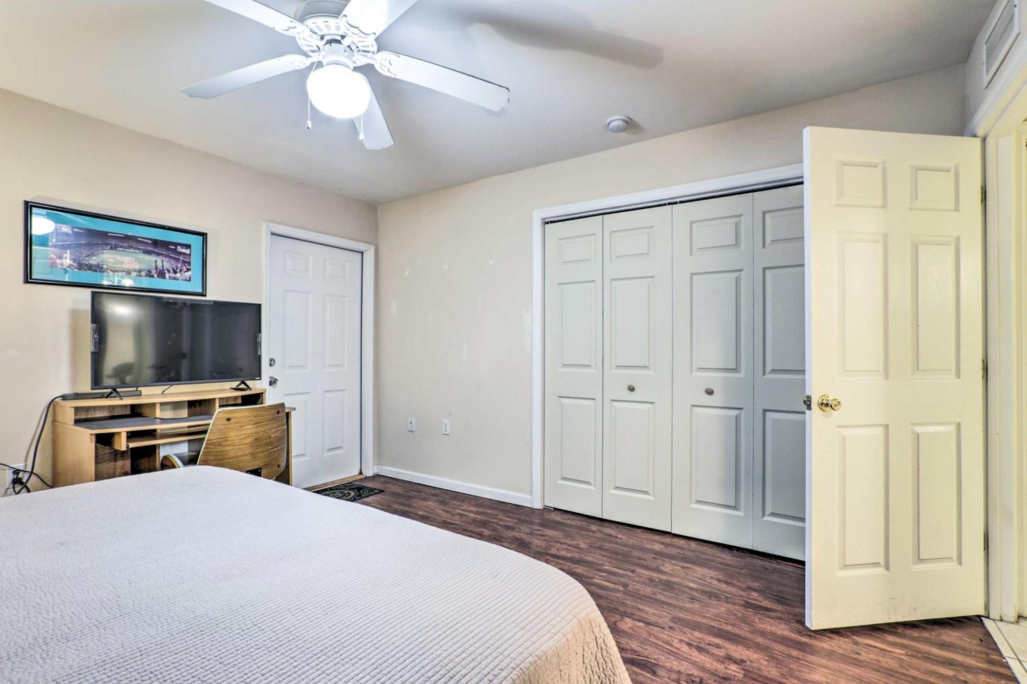 Townhome 4 Mi To College Town! Tallahassee