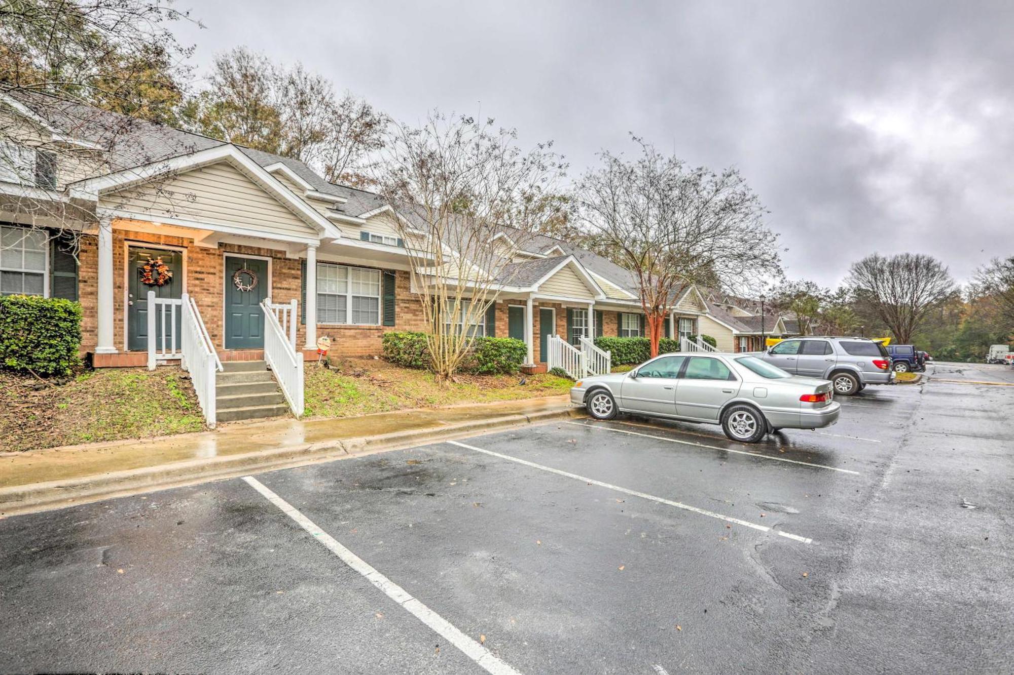 Holiday home Townhome 4 Mi To College Town!