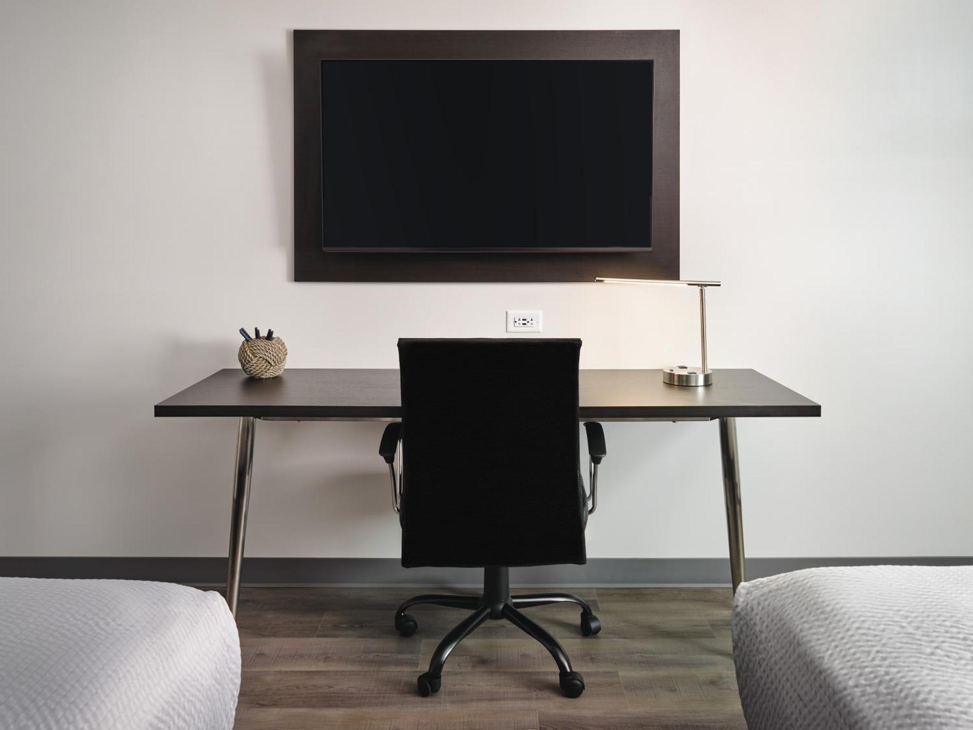 Stayapt Tallahassee-capitol 3*