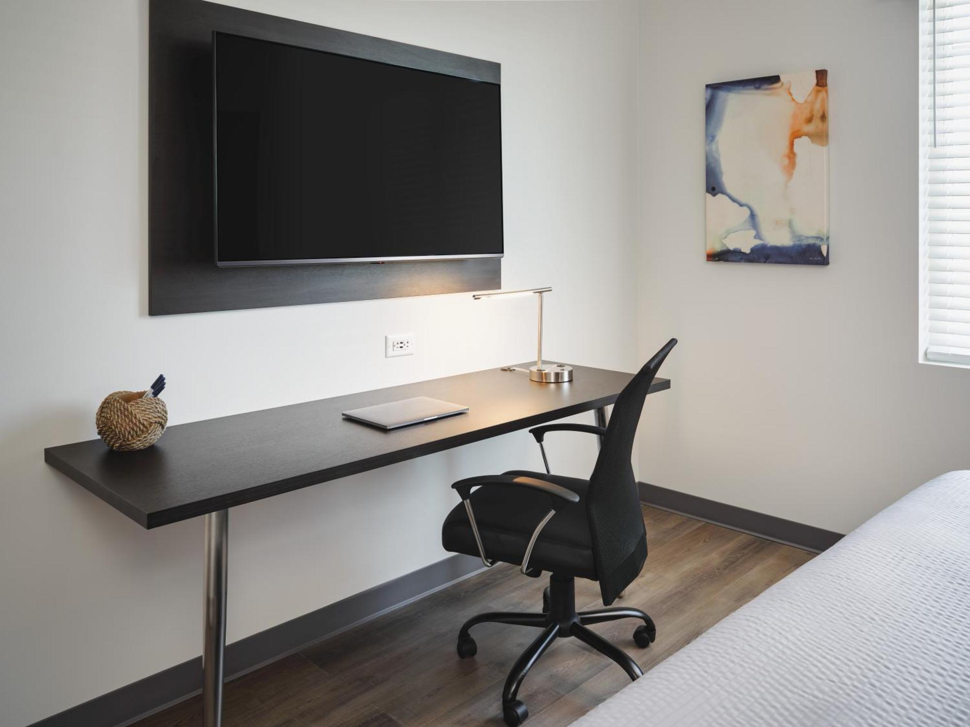 Stayapt Tallahassee-capitol 3*