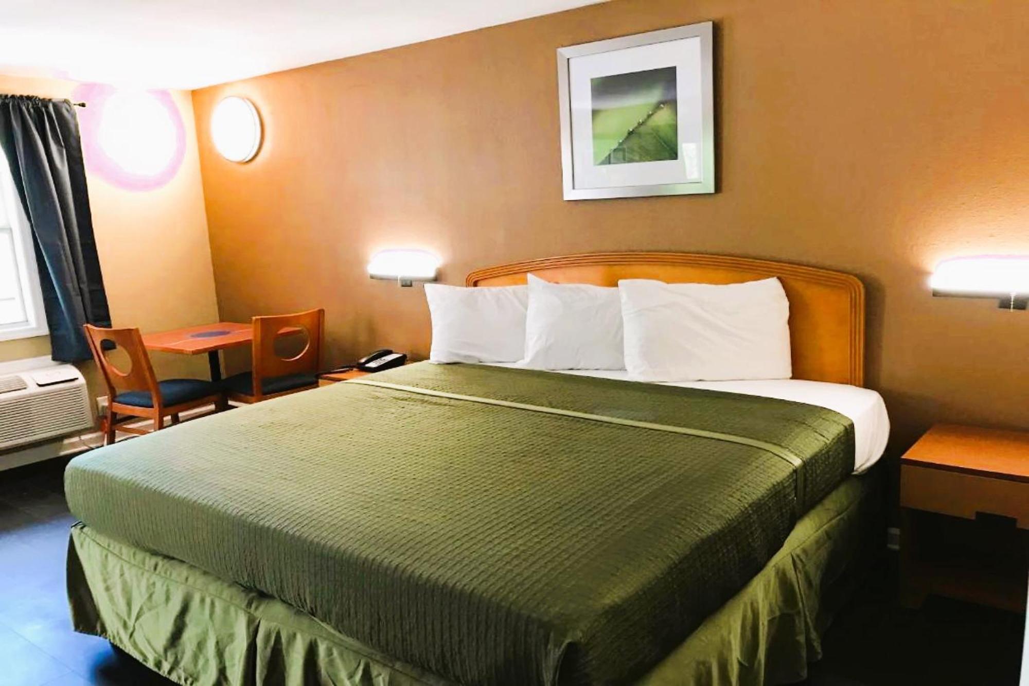 Oyo Downtown Hotel 2*