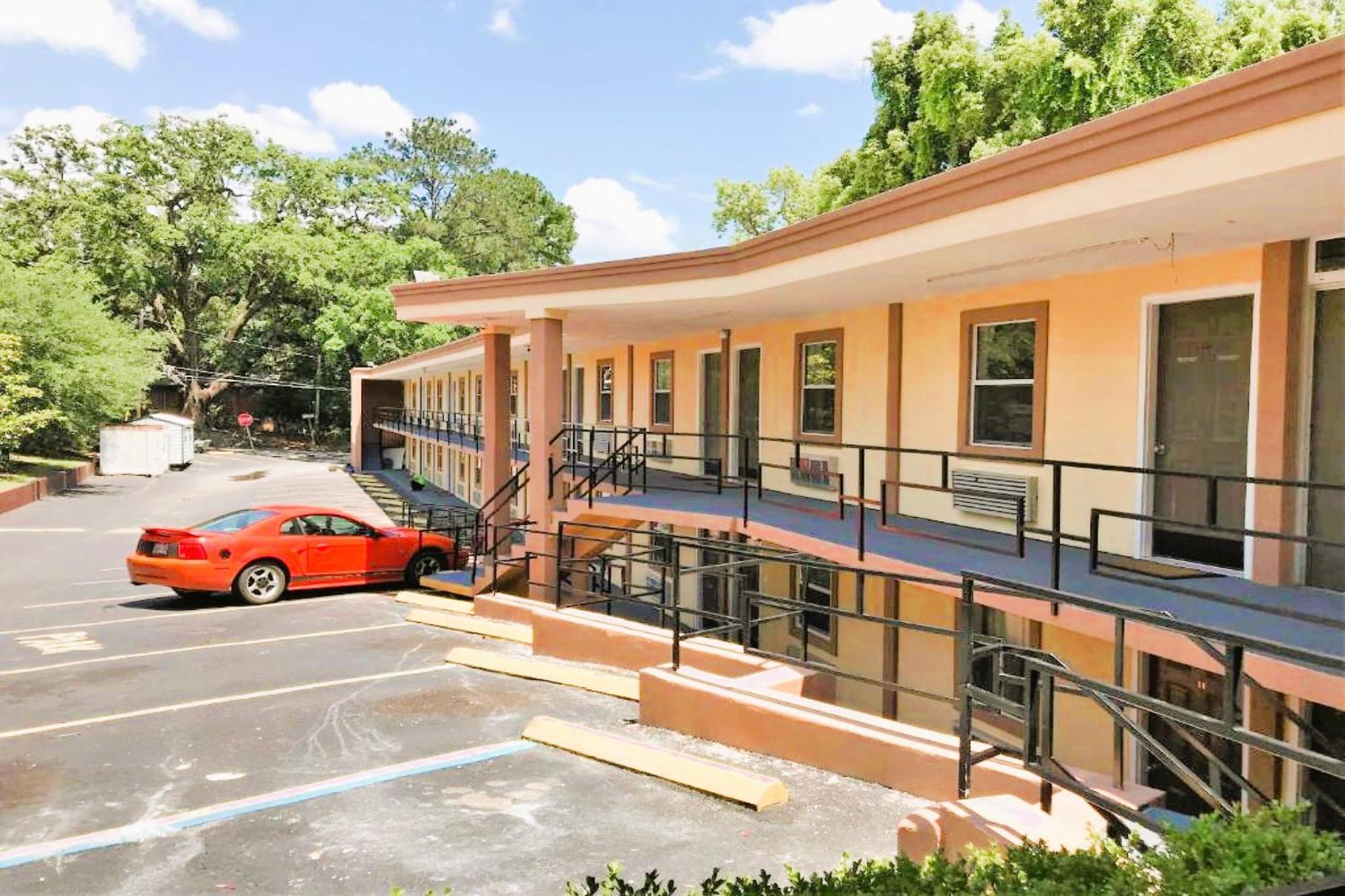 Oyo Downtown Hotel Tallahassee