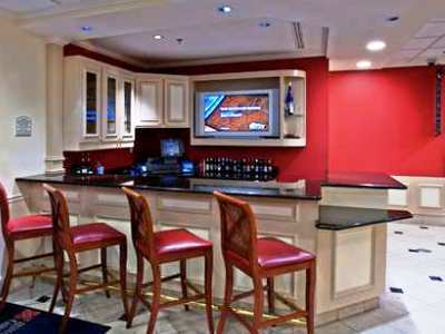 Hilton Garden Hotel 3*