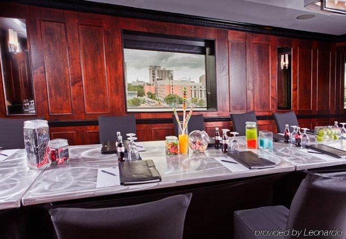 Duval, Autograph Collection Hotel 4*