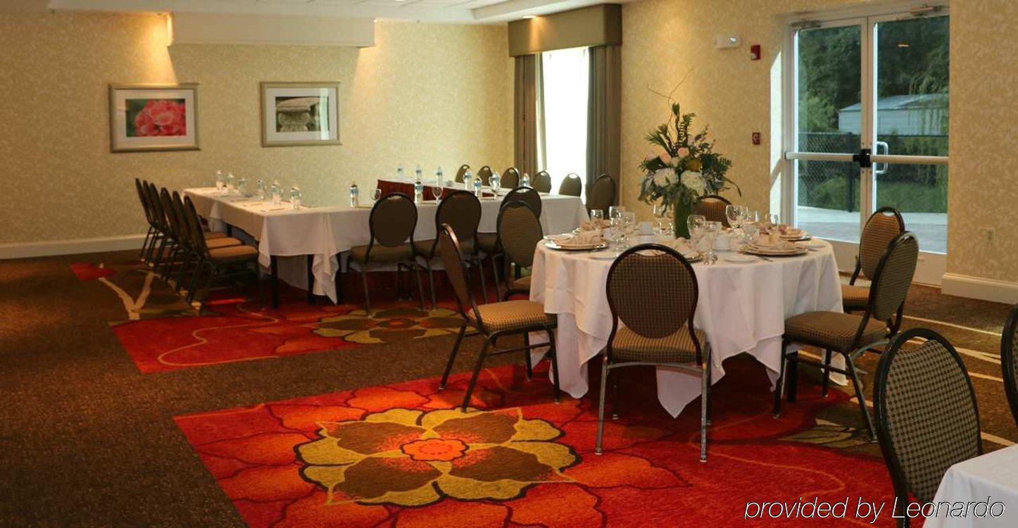 Hilton Garden Hotel 3*