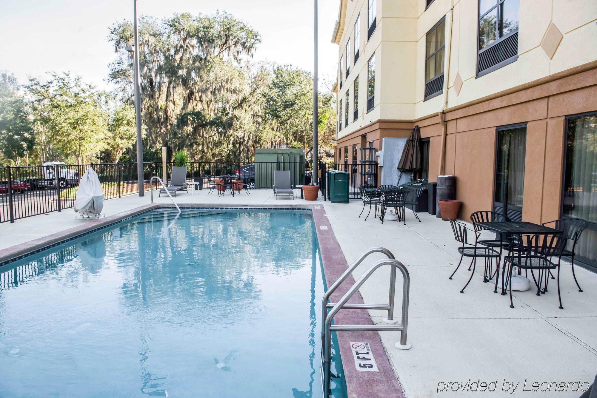 Comfort Downtown 3*