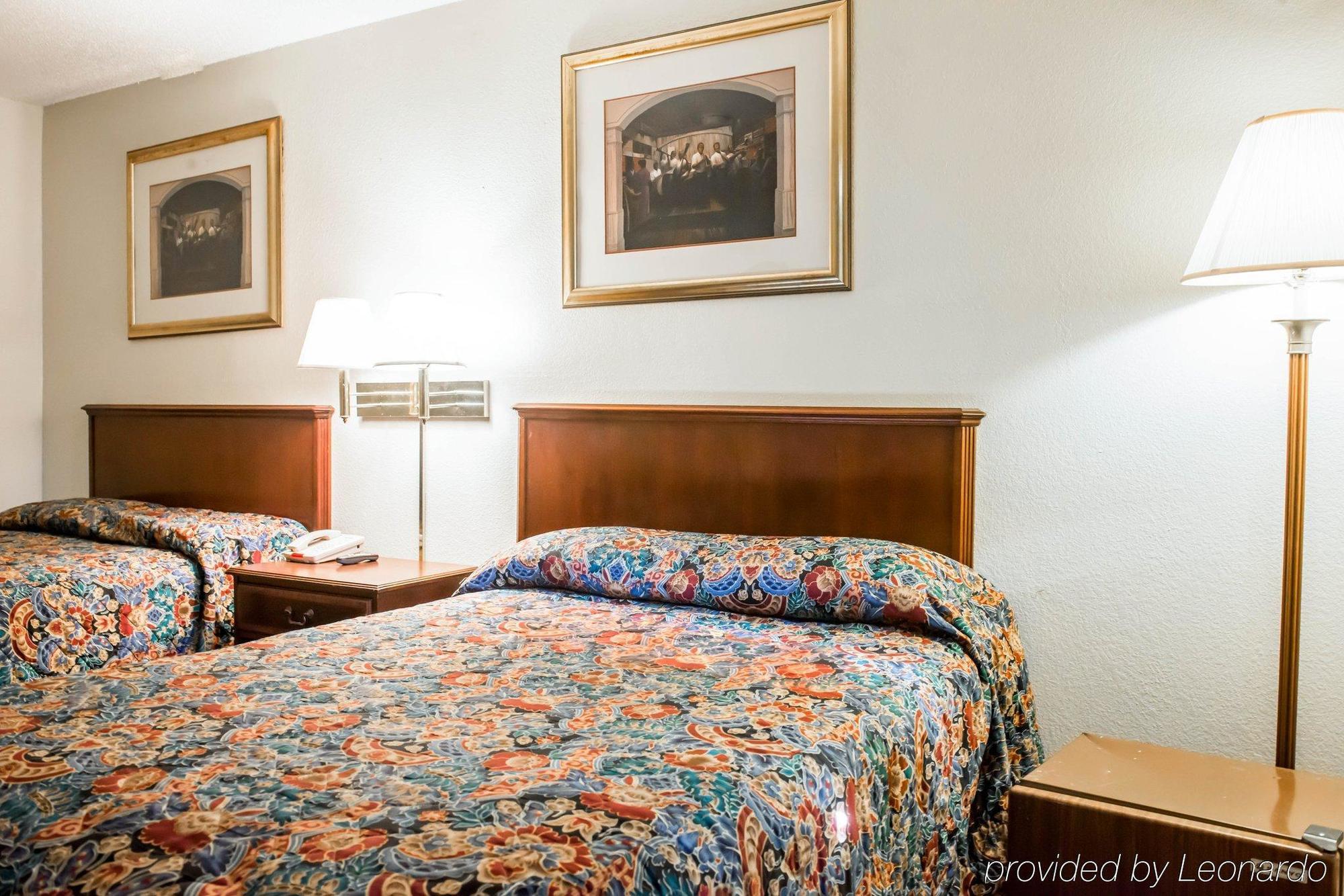 Clarion Pointe Tallahassee-state Capitol Hotel