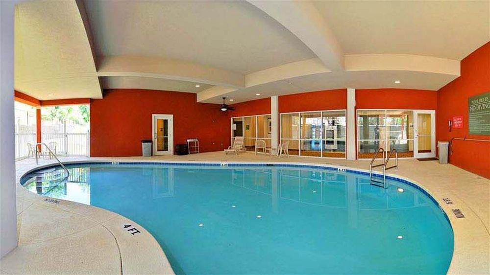 Country & By Radisson, Tallahassee-university Area, Fl Hotel