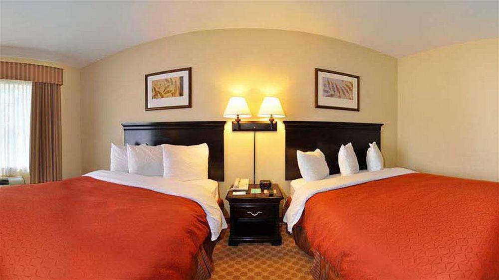 Country & By Radisson, Tallahassee-university Area, Fl Hotel