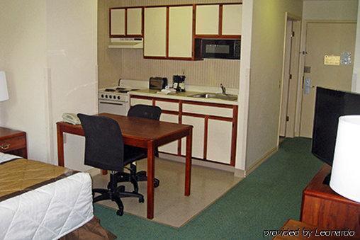 Extended America - - Killearn Hotel