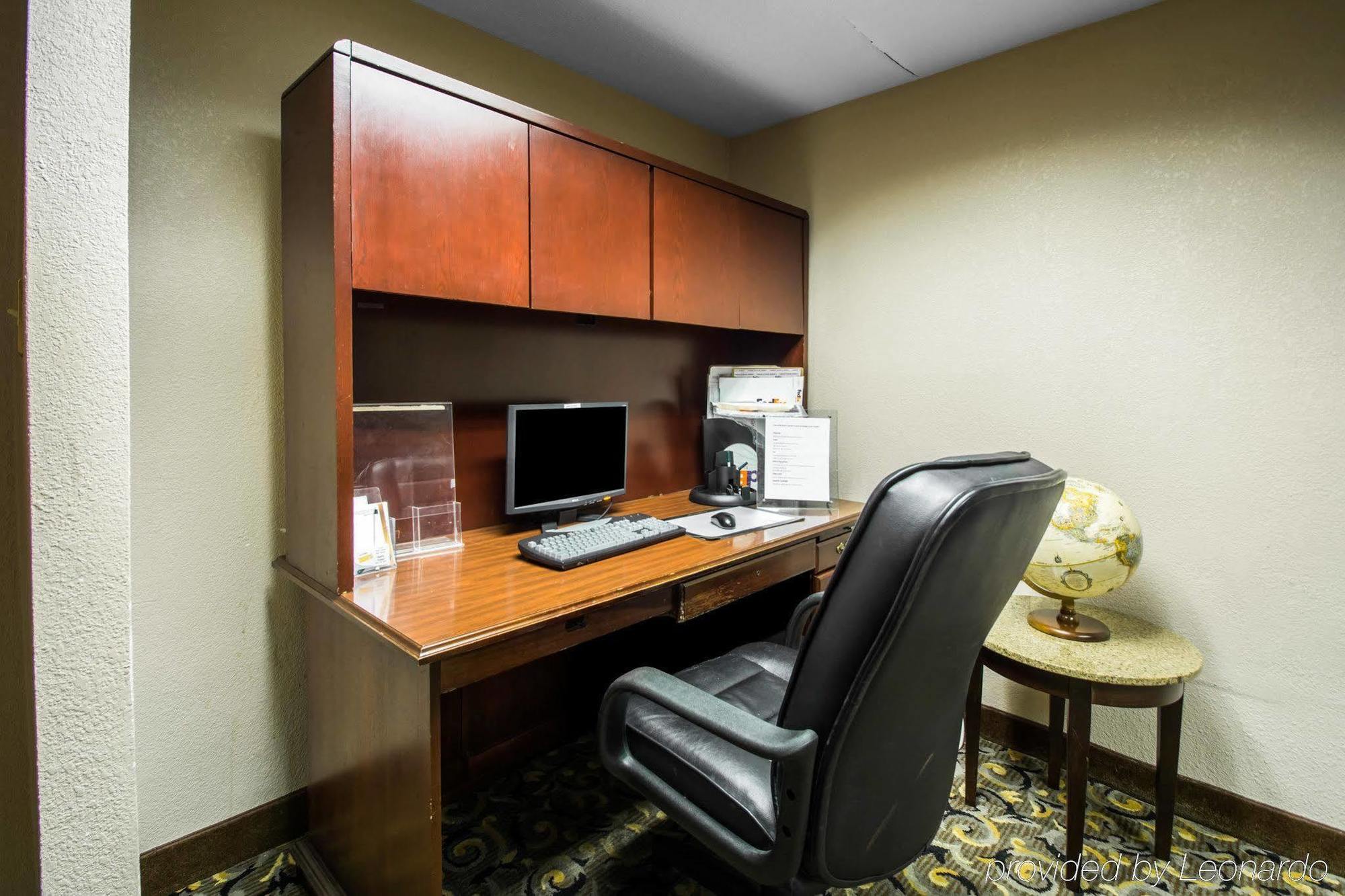 Hotel Quality & Tallahassee