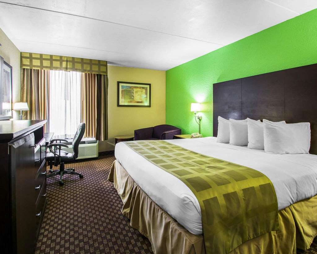 Hotel Quality & Tallahassee