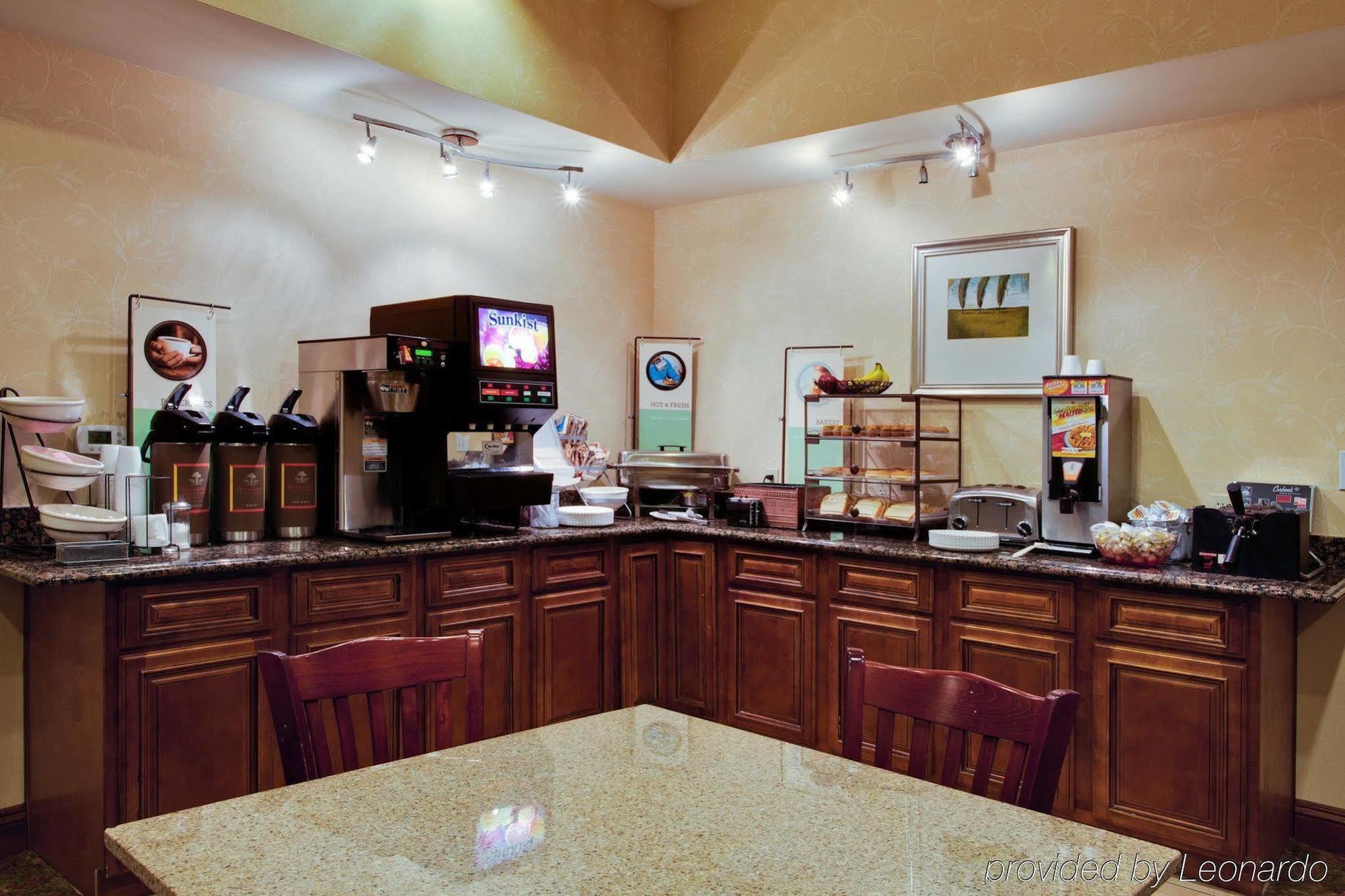 Country & By Radisson I-10 East Fl Hotel Tallahassee