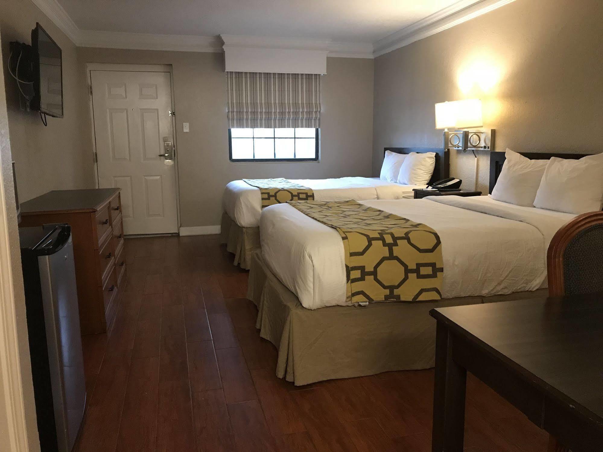 Hotel Casa Bella & Extended 2*