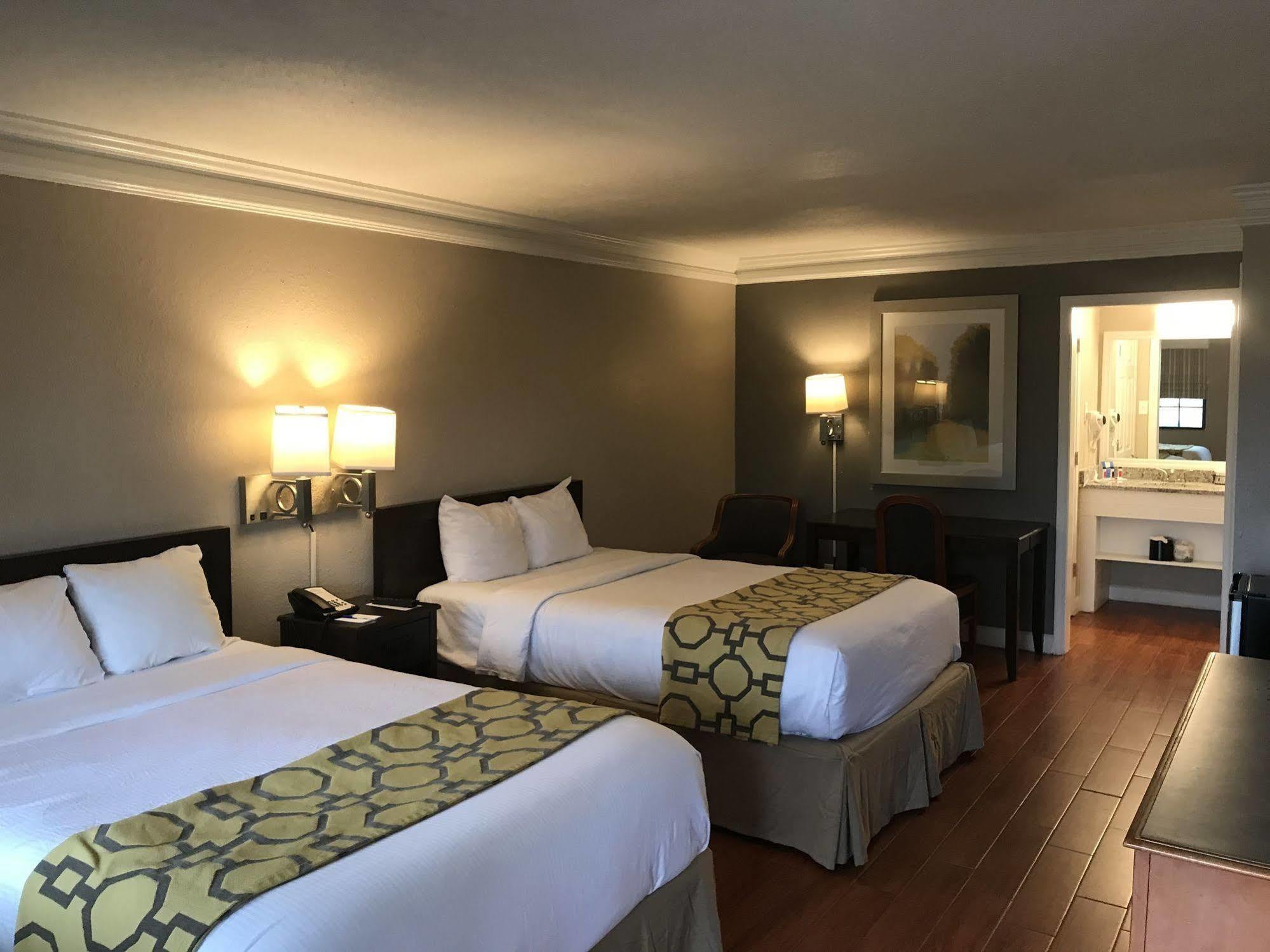 Hotel Casa Bella & Extended