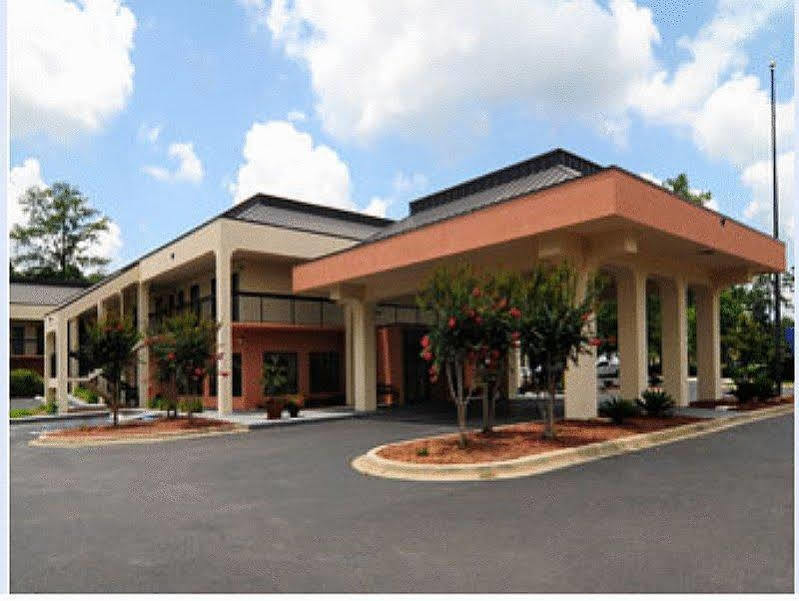 Baymont By Wyndham Tallahassee