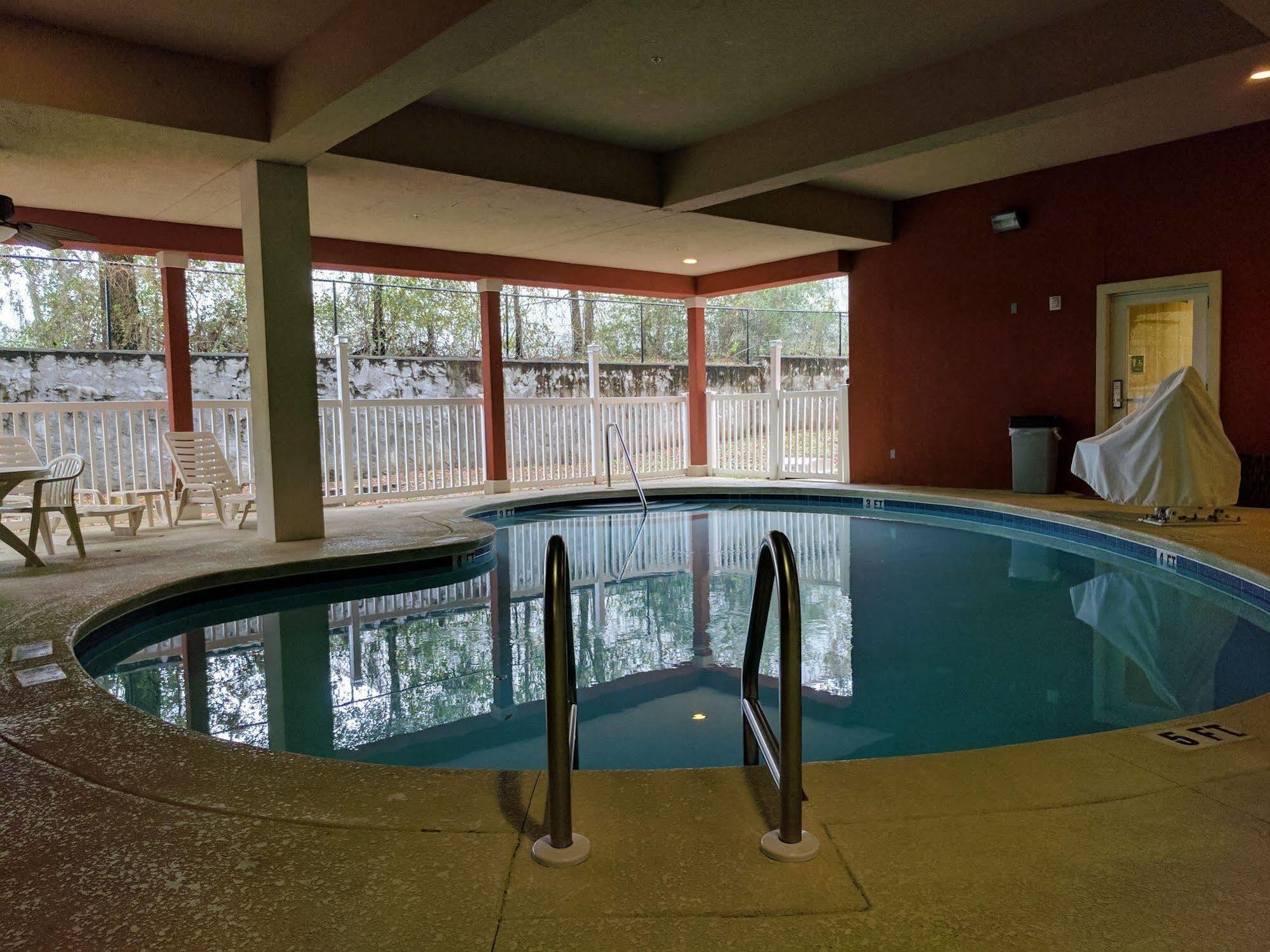 Country & By Radisson, Tallahassee-university Area, Fl Hotel Tallahassee