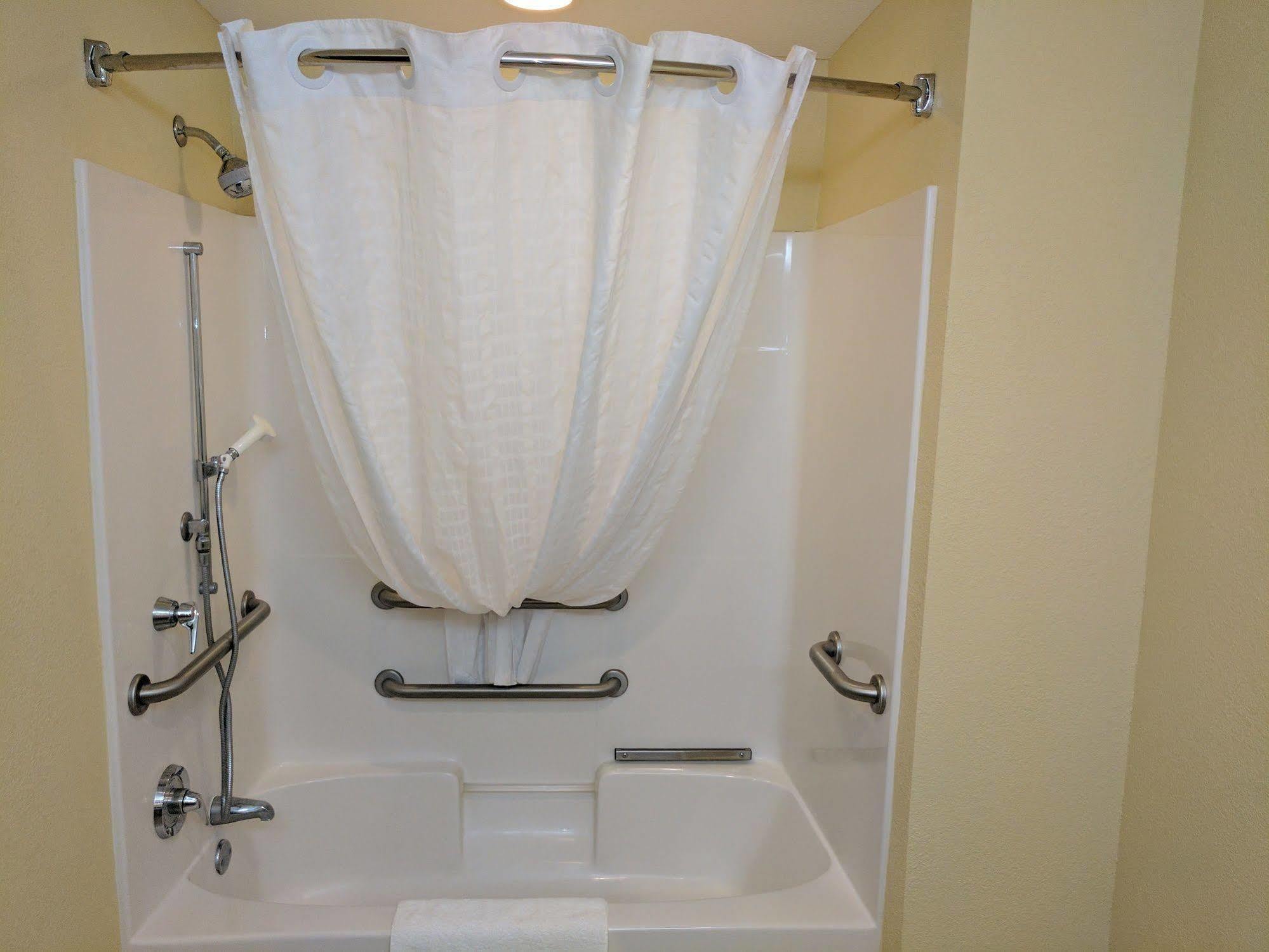 Country & By Radisson, Tallahassee-university Area, Fl Hotel 3*