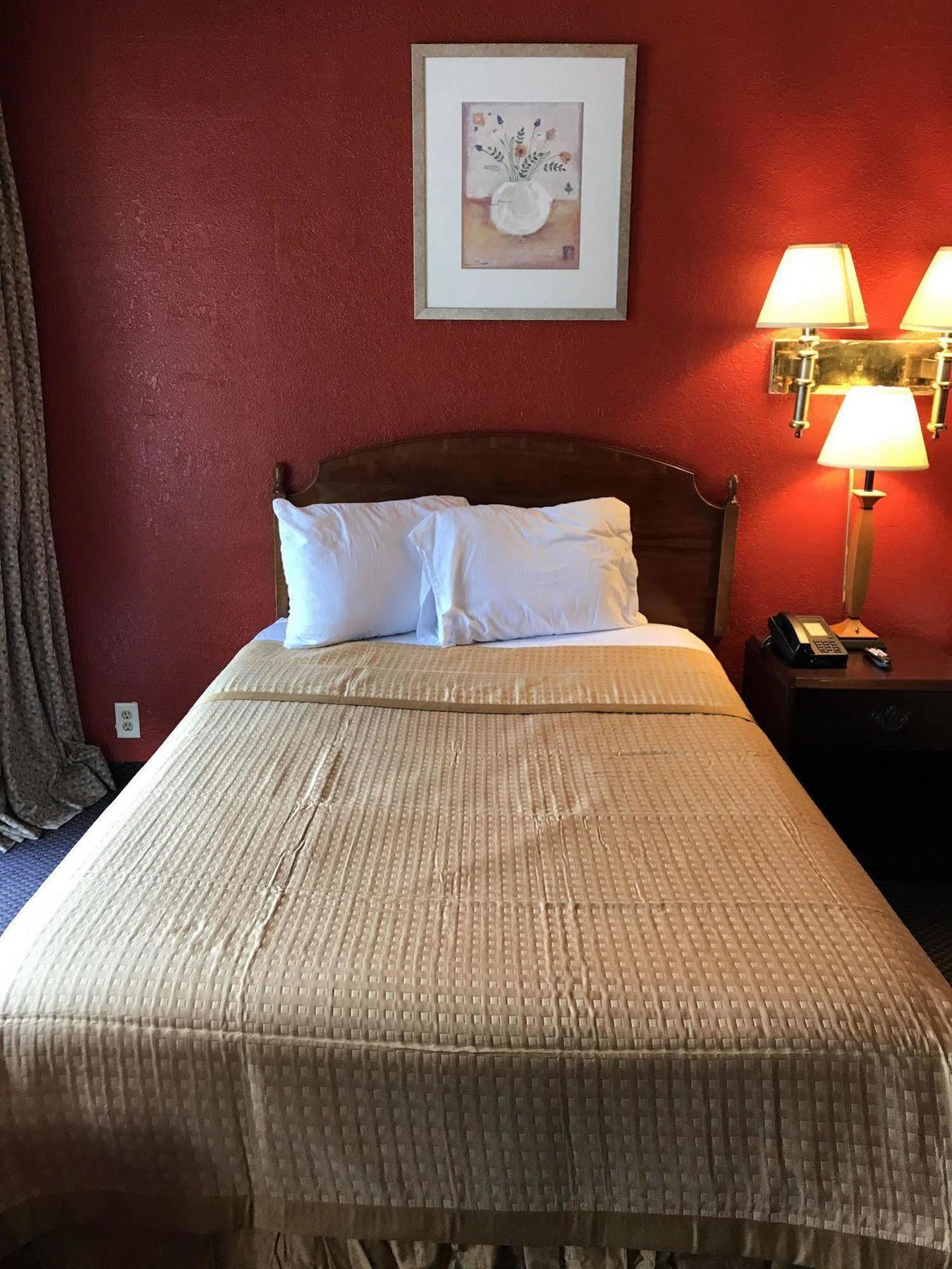 Hotel Oyo Downtown 2*
