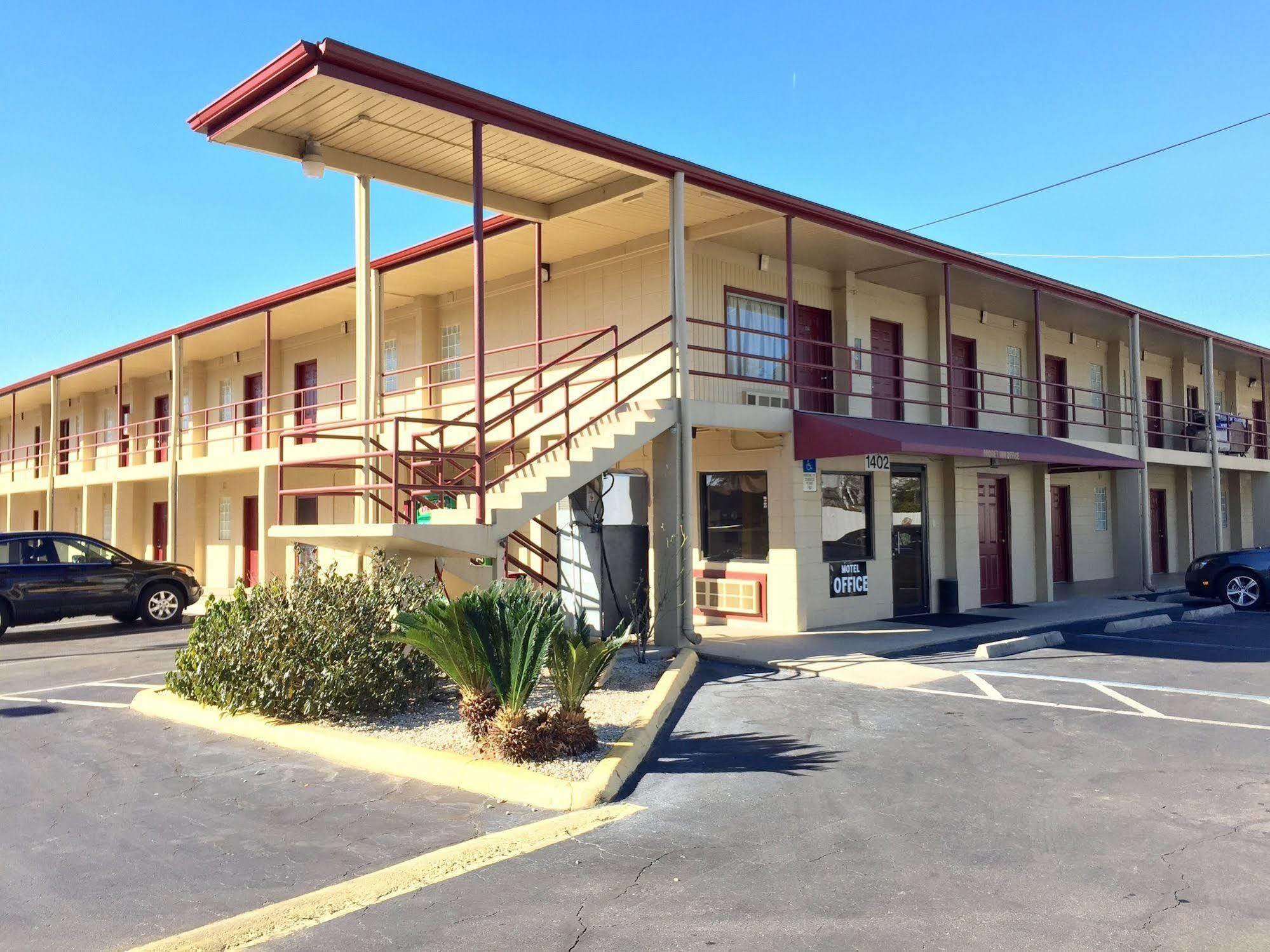 Budget Motel 2*