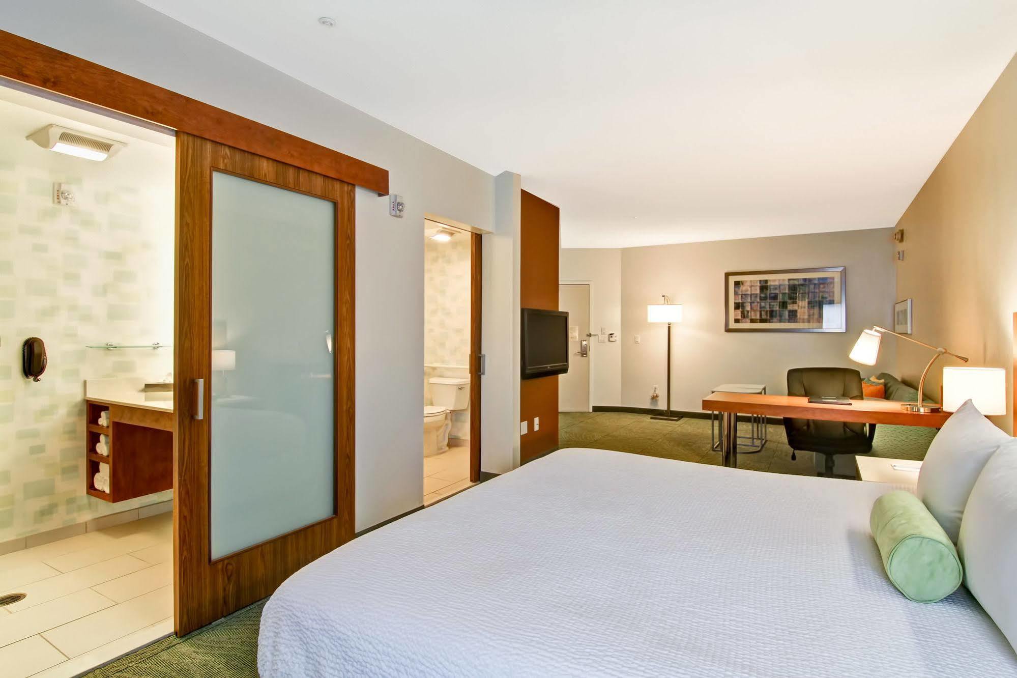 Springhill Hotel