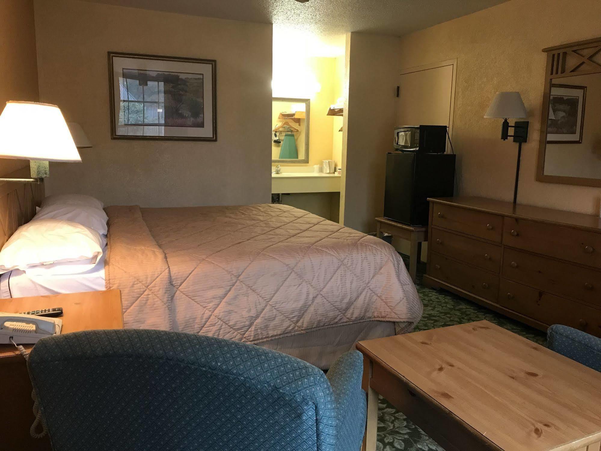 Hotel Seven Hills I-10 Tallahassee