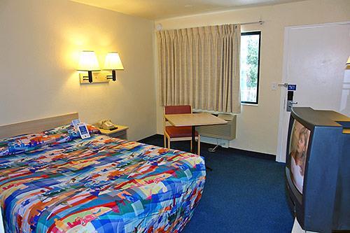 Hotel 6-tallahassee, Fl