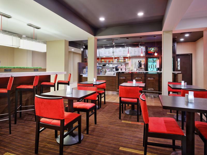 Courtyard North/i-10 Capital Circle Hotel 3*