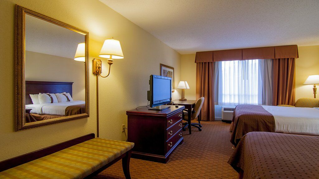 Hotel & North/i10 And Us27