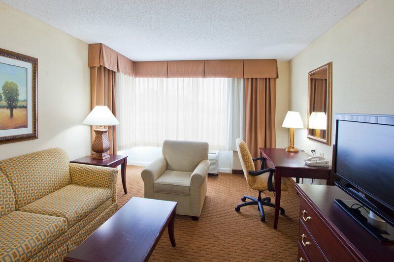 Hotel & North/i10 And Us27 3*