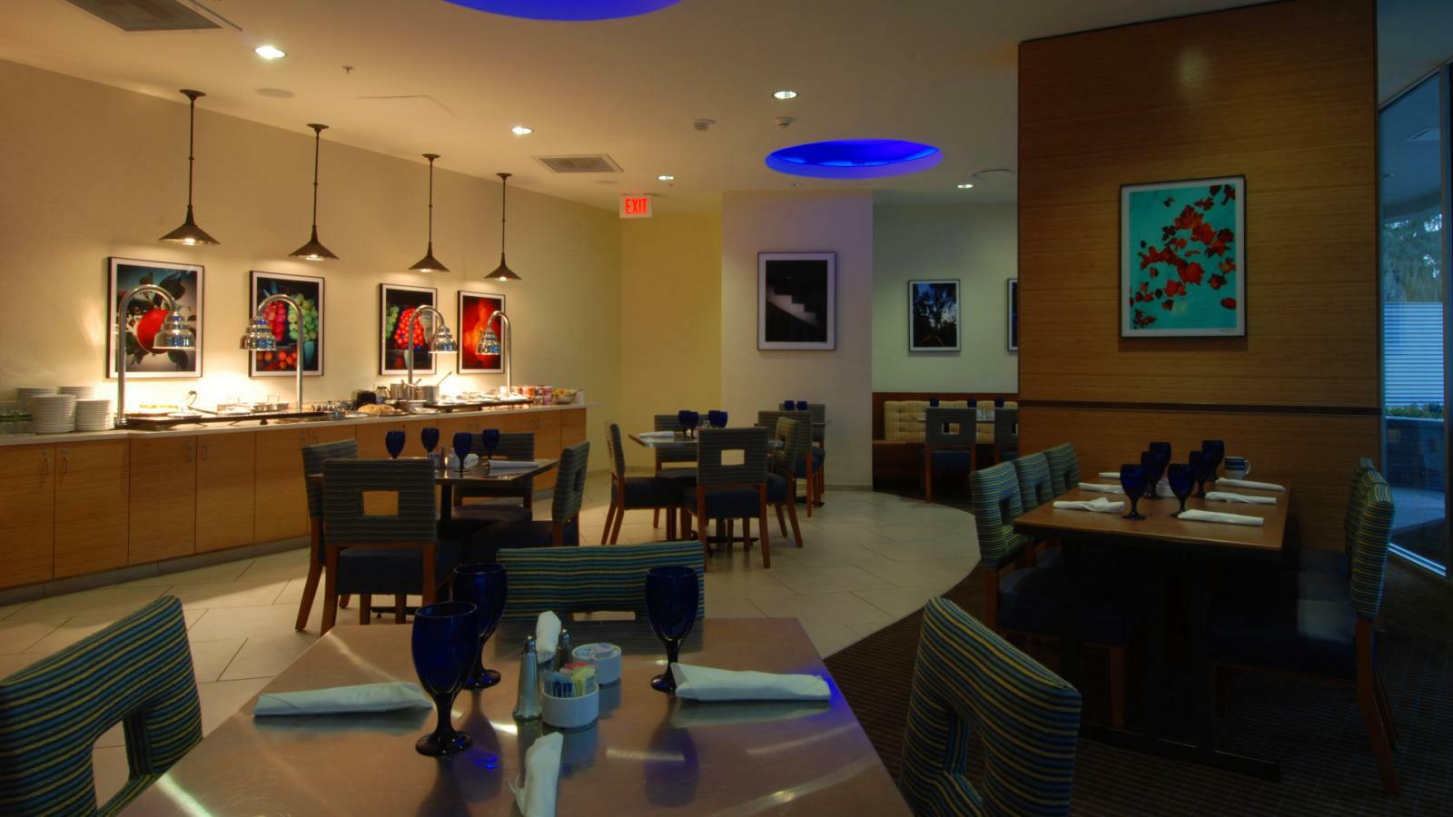 Four Points By Sheraton Downtown 4*