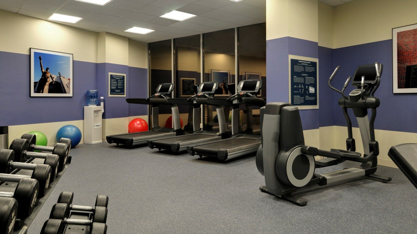 Hotel Four Points By Sheraton Downtown 4*