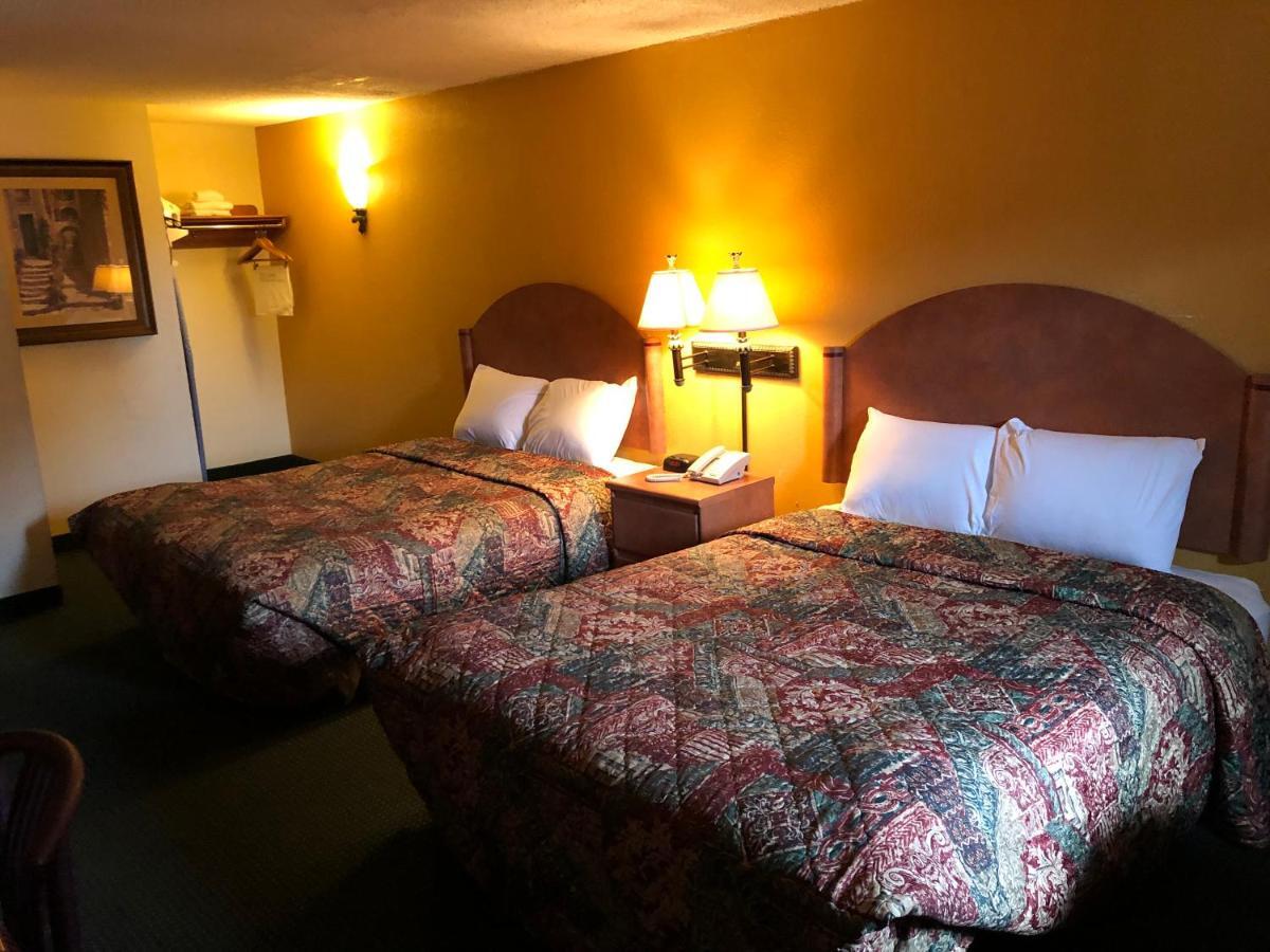 Hotel And 2*