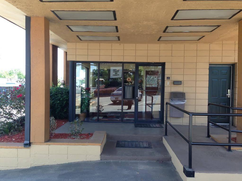 And Hotel