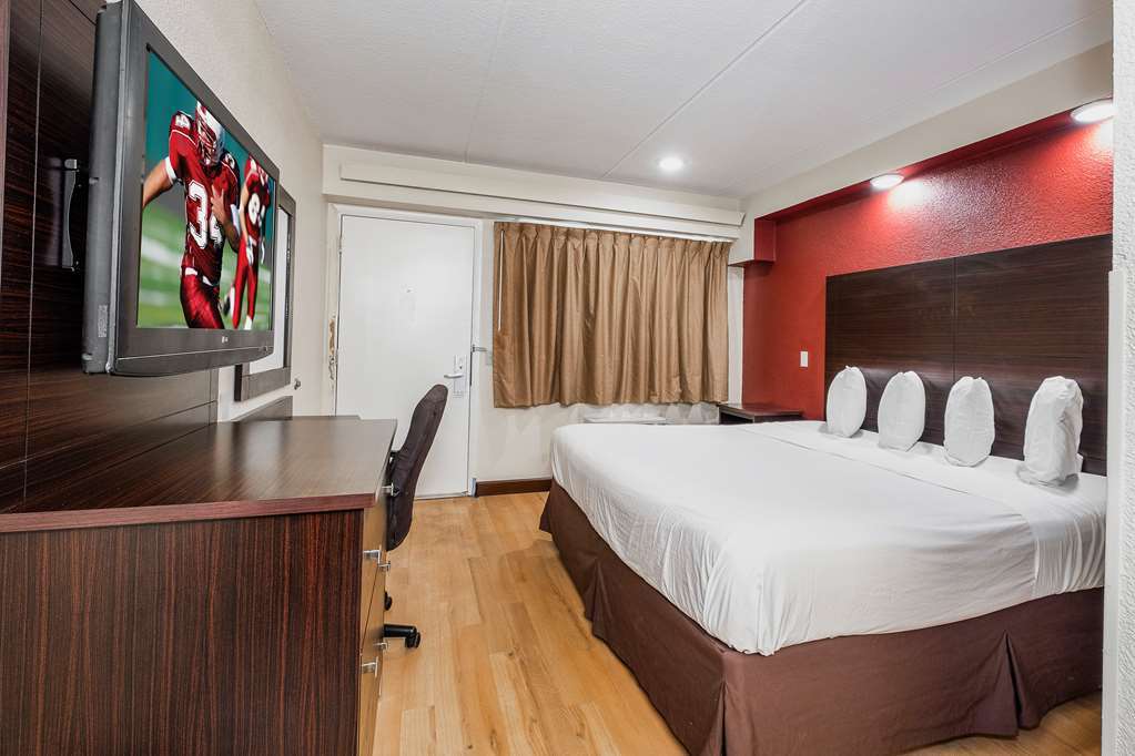 Red Roof - Motel