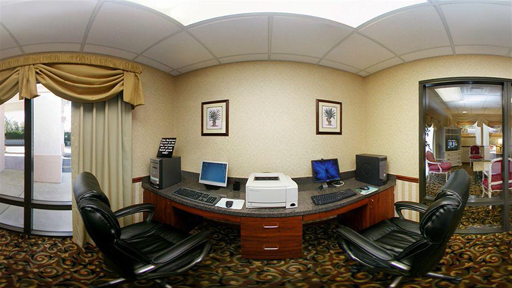 Comfort Downtown Hotel