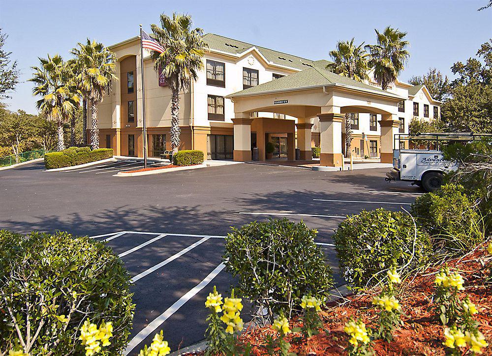 Comfort Downtown Hotel 3*