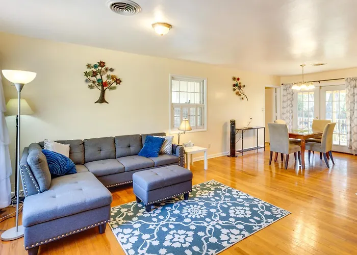 3 Mi To Dtwn Home With Yard In Tallahassee