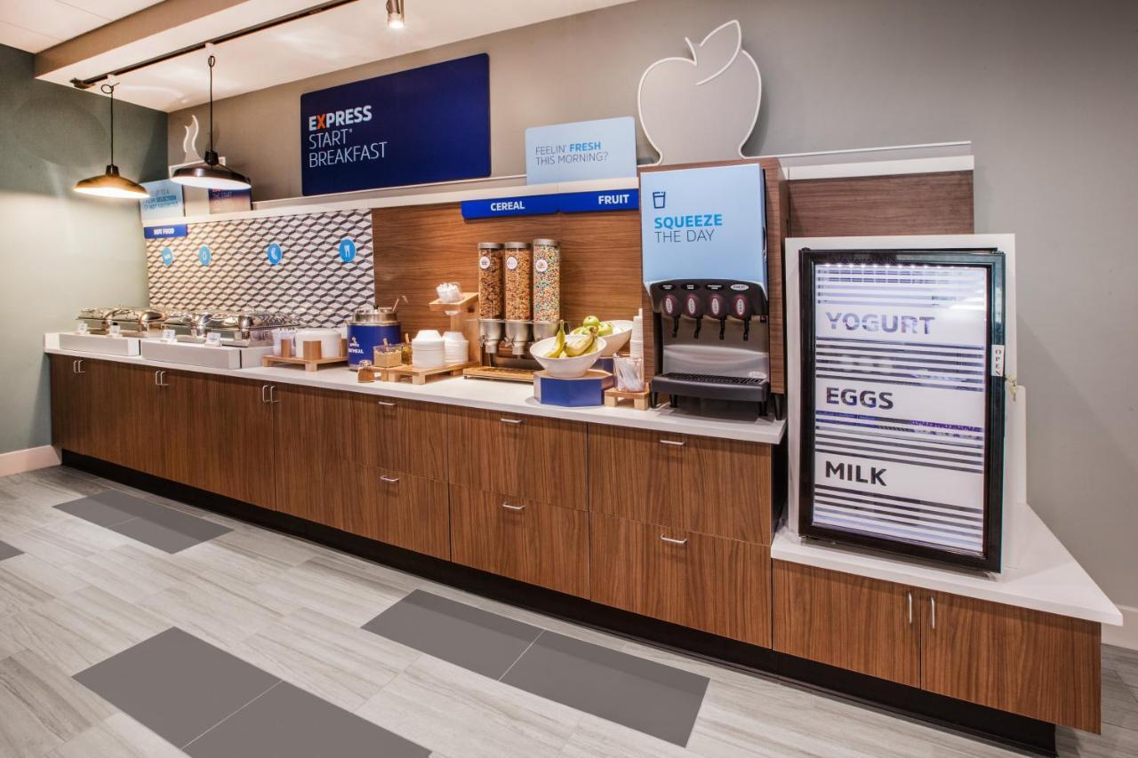 Hotel Express Tallahassee-university By Ihg