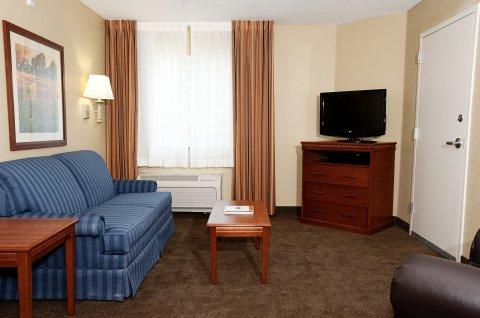 Candlewood By Ihg Hotel